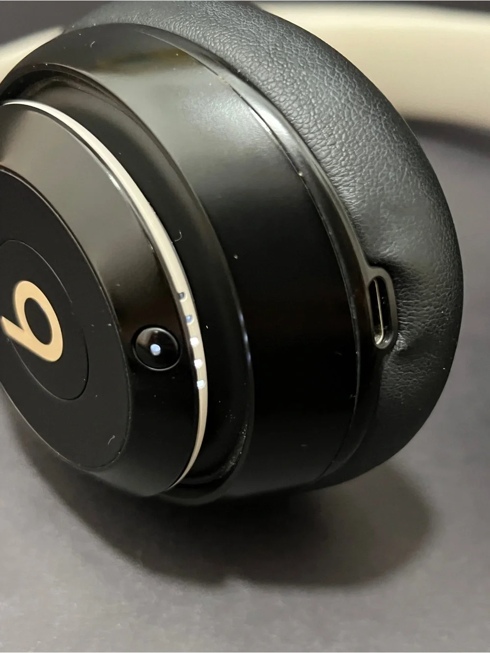 Beats Studio Pro Headphones black gold - Picture 10 of 13